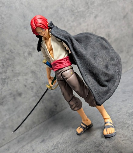 Figuarts one piece shanks - s.h.figuarts,